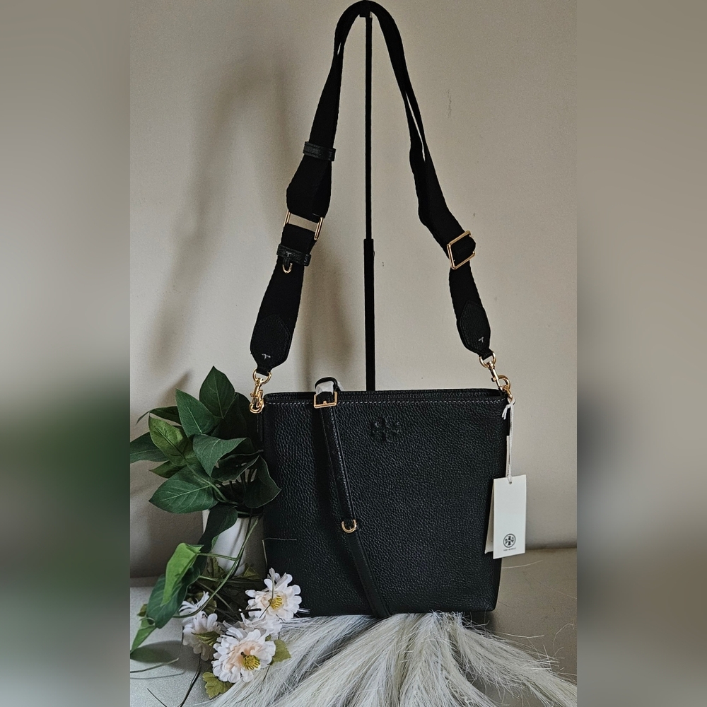 Tory Burch nwt black Thea Swingpack Pebbled Leather Crossbody Shoulder Bag with